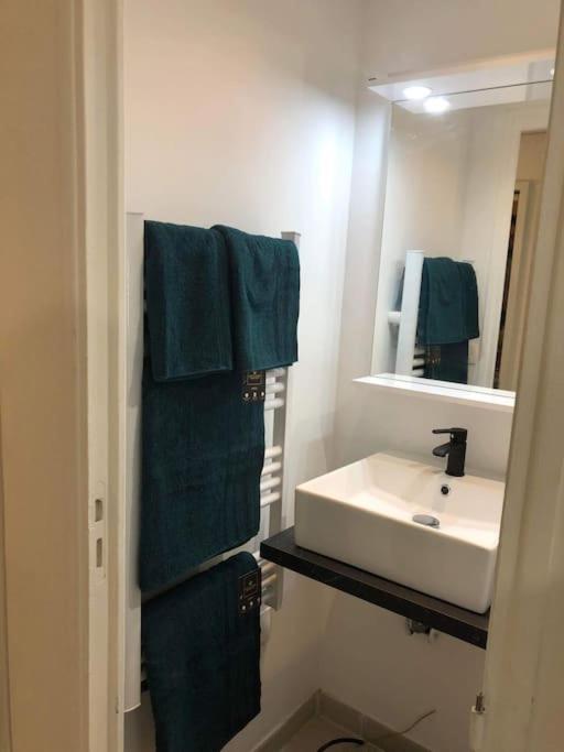 Studio Confortable Pres De Paris Apartment Villejuif Bagian luar foto